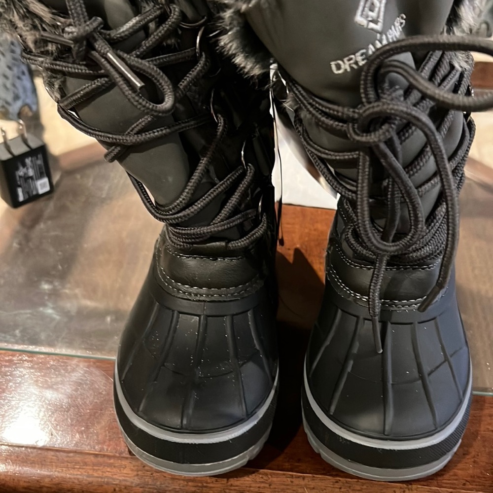 DREAM PAIRS Kids Insulated Waterproof Winter Snow Boots